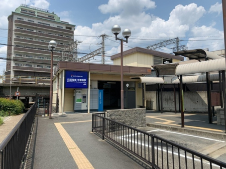 京都府京都市伏見区葭島金井戸町 17-2の中古マンションの周辺環境