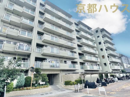 京都府京都市右京区西京極長町 3-1の中古マンションの現地外観写真