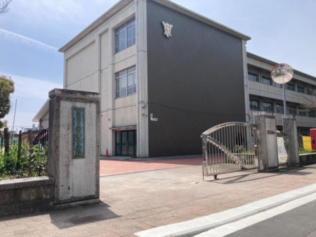 ���s�{���s�s�E���摾�`�����𗠒��̐V�z��ˌ��Ă̎��ӊ�