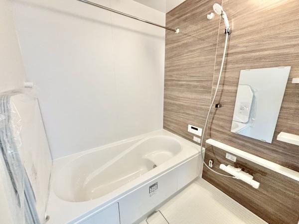 ���s�{���s�s�E����ԉ����k���̐V�z��ˌ��Ă̗���