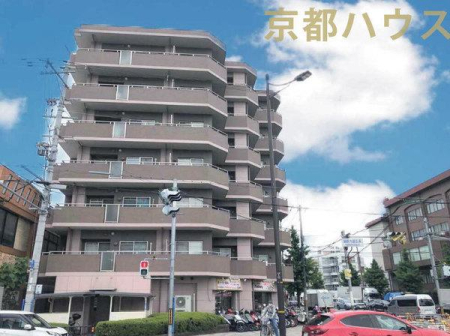 京都府京都市右京区西京極畔勝町の中古マンションの現地外観写真