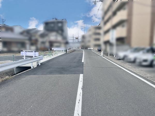 s{ssjrK̐VzˌĂ̑OʓH܂ތnʐ^