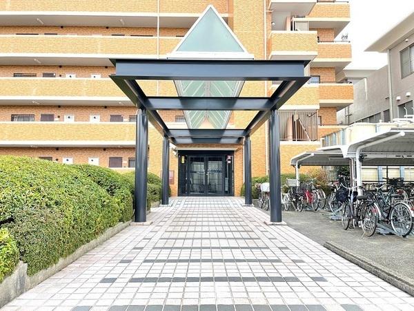 ���s�{���s�s���g�ˉ@���G�� 2-1�̒��Ã}���V�����̃G���g�����X