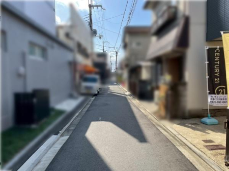 s{ss攪̒ÈˌĂ̑OʓH܂ތnʐ^