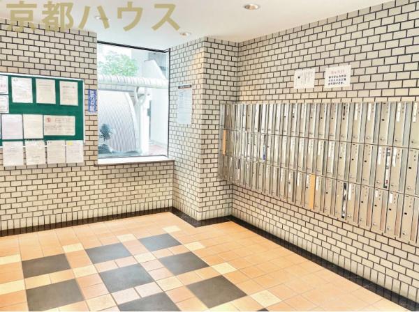 ���s�{���s�s�E���捵�㒩���� 2-3�̒��Ã}���V�����̃G���g�����X