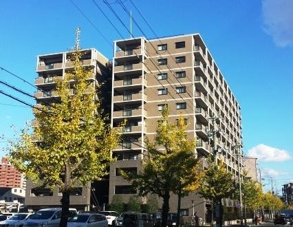 ���s�{���s�s�E����~�Ð_�c�� 47�̒��Ã}���V�����̌��n�O�ώʐ^