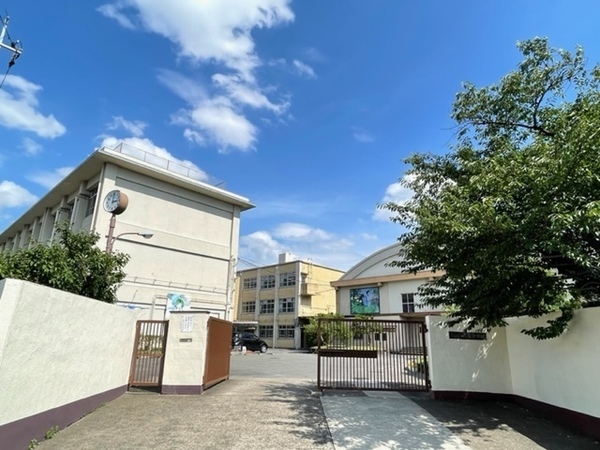 ���s�{���s�s���v����z���̓y�n�̎��ӊ�