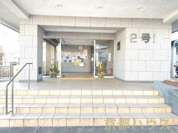 ���s�{���s�s���g�ˉ@�Ό����c�� 1-7�̒��Ã}���V�����̃G���g�����X