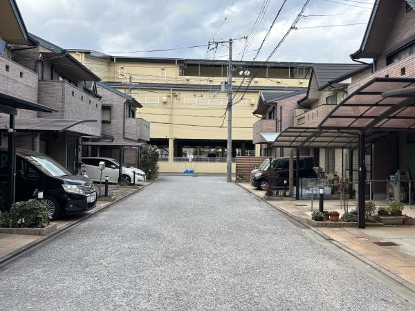 ���s�{���s�s��擌����G�ے��̒��È�ˌ��Ă̑O�ʓ��H�܂ތ��n�ʐ^