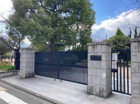 ���s�{���s�s�E����ԉ��F�쒬 17-2�̒��Ã}���V�����̎��ӊ�