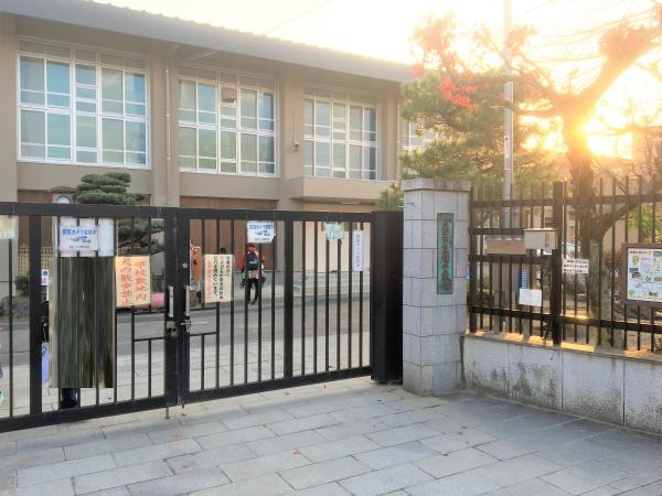 ���s�{���s�s������j�����̓y�n�̎��ӊ�