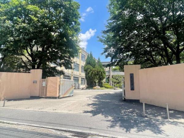 ���s�{���s�s�E����~�Ó�L�� 81-1�̒��Ã}���V�����̎��ӊ�