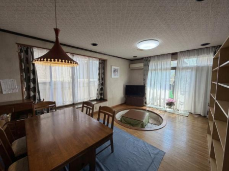 ���s�{���s�s�������}���V�ђ�1���ڂ̒��È�ˌ��Ẵ��r���O