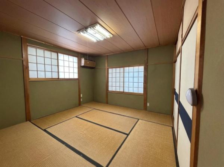 ���s�{���s�s�������}���V�ђ�1���ڂ̒��È�ˌ��Ă̘a��