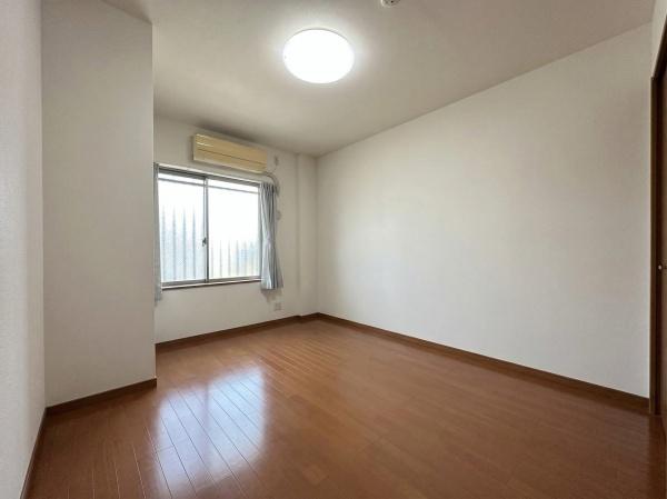 ���s�{���s�s�E���摾�`���p�c�� 2�̒��Ã}���V�����̗m��