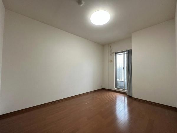 ���s�{���s�s�E���摾�`���p�c�� 2�̒��Ã}���V�����̗m��