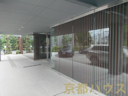 ���s�{���s�s������j�䏊���̒��Ã}���V�����̃G���g�����X